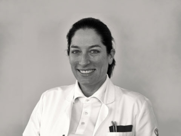 PD Dr. med.dent.<br />Nadja Naenni